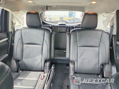 Zdjęcie 10 z 13 samochodu: 2019 TOYOTA HIGHLANDER XLE VIN:5TDJZRFH4KS587718 - miniatura