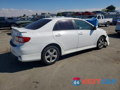 Trzecie zdjęcie samochodu z tyłu: 2012 TOYOTA COROLLA S VIN:5YFBU4EE7CP024993 - miniatura
