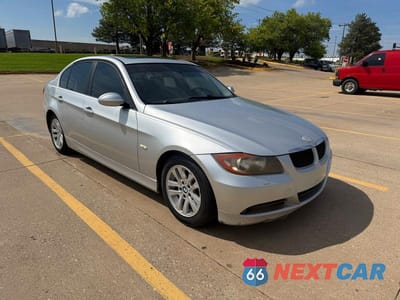 2006 BMW 325 XI WBAVD13516KV11749 - główne zdjęcie licytacji z USA - miniatura