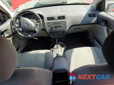 Zdjęcie 8 z 12 samochodu: 2007 FORD FOCUS ZX4 VIN:1FAHP34N27W271838 - miniatura