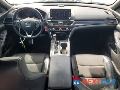 Zdjęcie 8 z 12 samochodu: 2018 HONDA ACCORD SPORT VIN:1HGCV1F37JA157110 - miniatura