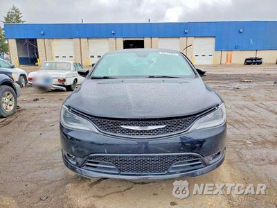 Piąte zdjęcie samochodu w środku: 2016 CHRYSLER 200 S VIN:1C3CCCDGXGN139583 - miniatura