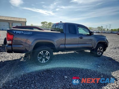 Trzecie zdjęcie samochodu z tyłu: 2016 TOYOTA TACOMA TRD SPORT VIN:5TFSZ5AN0GX006095 - miniatura
