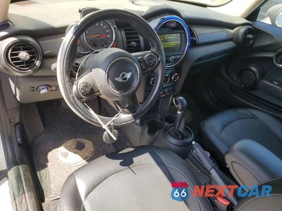 Zdjęcie 8 z 12 samochodu: 2017 MINI COOPER VIN:WMWXP5C34H2D16711 - miniatura