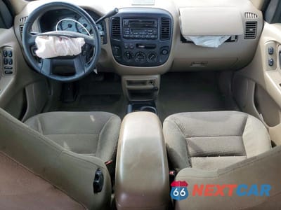 Zdjęcie 8 z 11 samochodu: 2001 FORD ESCAPE XLT VIN:1FMYU04191KA01000 - miniatura