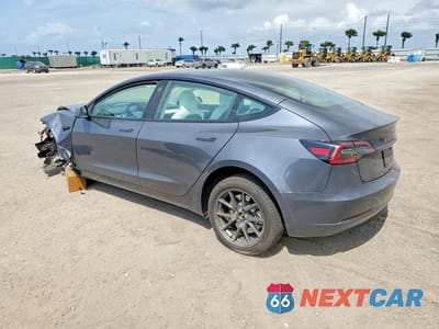 Drugie zdjęcie samochodu z przodu: 2023 TESLA MODEL 3 VIN:5YJ3E1EAXPF686565 - miniatura