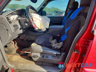 Zdjęcie 7 z 13 samochodu: 2005 FORD EXPLORER SPORT TRAC VIN:1FMZU67K55UA79246 - miniatura
