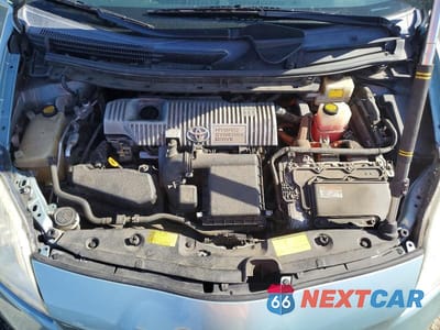 Zdjęcie 11 z 13 samochodu: 2013 TOYOTA PRIUS TWO VIN:JTDKN3DU9D5584917 - miniatura