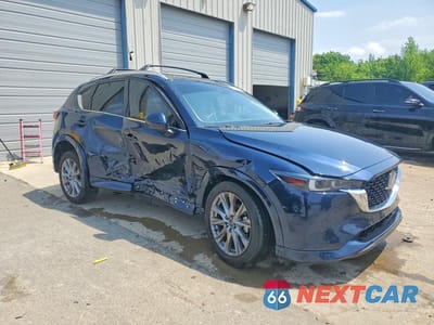 Czwarte zdjęcie samochodu z boku: 2025 MAZDA CX-5 PREMIUM PLUS VIN:JM3KFBEM7S0539675 - miniatura