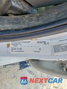 Zdjęcie 12 z 12 samochodu: 2022 CHEV SILVERADO MEDIUM DUTY VIN:1HTKHPVK0NH756749 - miniatura