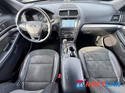 Zdjęcie 8 z 10 samochodu: 2018 FORD EXPLORER XLT VIN:1FM5K8D86JGB62301 - miniatura