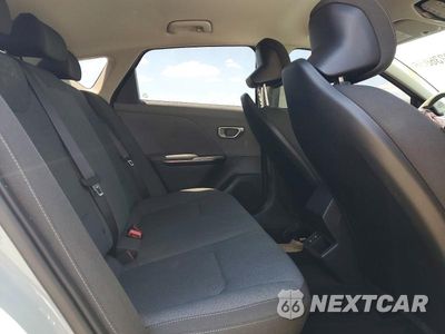 Zdjęcie 10 z 12 samochodu: 2025 KIA K4 LXS VIN:3KPFT4DEXSE224613 - miniatura