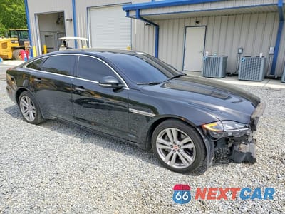 Czwarte zdjęcie samochodu z boku: 2016 JAGUAR XJL PORTFOLIO VIN:SAJWJ2GD8G8W02976 - miniatura