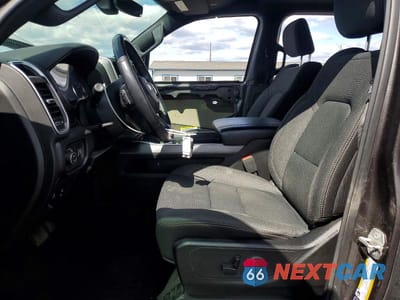 Zdjęcie 7 z 12 samochodu: 2020 RAM 1500 BIG HORN VIN:1C6SRFMT2LN380933 - miniatura