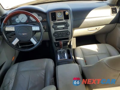 Zdjęcie 8 z 13 samochodu: 2006 CHRYSLER 300 TOURING VIN:2C3KA53G56H221338 - miniatura