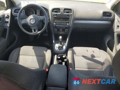 Zdjęcie 8 z 11 samochodu: 2014 VOLKSWAGEN GOLF VIN:WVWDB7AJ7EW004935 - miniatura