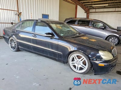 Czwarte zdjęcie samochodu z boku: 2000 MERCEDES-BENZ S 430 VIN:WDBNG70J7YA103231 - miniatura