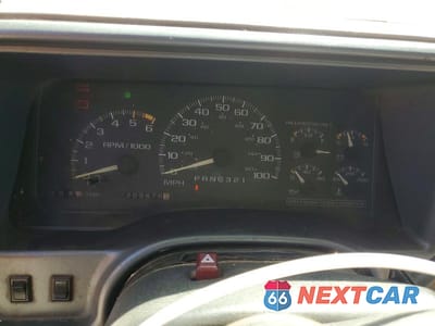Zdjęcie 9 z 13 samochodu: 1996 GMC YUKON VIN:1GKEK13R3TJ737308 - miniatura