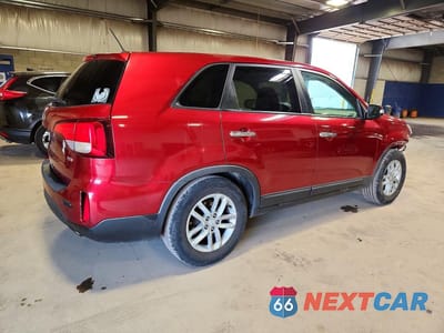 Trzecie zdjęcie samochodu z tyłu: 2014 KIA SORENTO LX VIN:5XYKT3A65EG460292 - miniatura