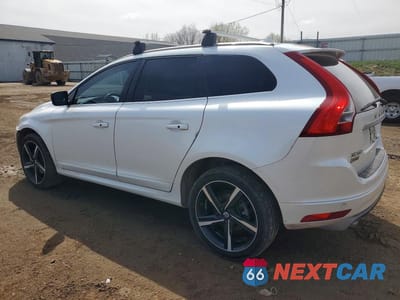 Drugie zdjęcie samochodu z przodu: 2016 VOLVO XC60 T6 R-DESIGN PREMIER VIN:YV4902RP0G2825499 - miniatura