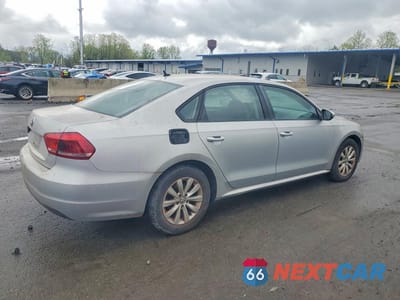 Trzecie zdjęcie samochodu z tyłu: 2012 VOLKSWAGEN PASSAT S VIN:1VWAP7A38CC064224 - miniatura