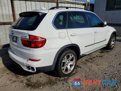 Trzecie zdjęcie samochodu z tyłu: 2013 BMW X5 XDRIVE35I VIN:5UXZV4C56DL993630 - miniatura