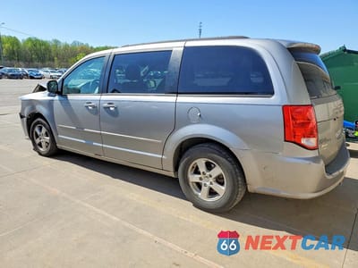 Drugie zdjęcie samochodu z przodu: 2013 DODGE GRAND CARAVAN SXT VIN:2C4RDGCG8DR545940 - miniatura