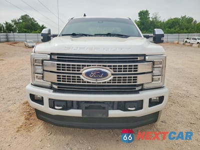 Piąte zdjęcie samochodu w środku: 2019 FORD F250 SUPER DUTY VIN:1FT7W2BT4KEE40339 - miniatura