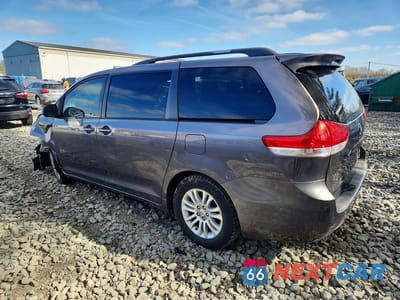 Drugie zdjęcie samochodu z przodu: 2011 TOYOTA SIENNA XLE 8-PASSENGER VIN:5TDYK3DC1BS149231 - miniatura