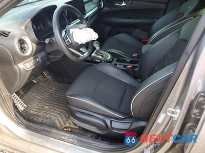 Zdjęcie 7 z 12 samochodu: 2024 KIA FORTE GT-LINE VIN:3KPF54AD7RE826577 - miniatura