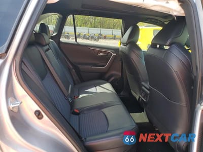 Zdjęcie 11 z 13 samochodu: 2019 TOYOTA RAV4 HYBRID XSE VIN:JTMEWRFV8KD512242 - miniatura