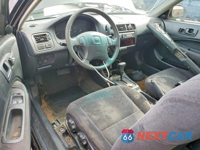 Zdjęcie 8 z 11 samochodu: 2000 HONDA CIVIC EX VIN:1HGEJ8240YL099738 - miniatura