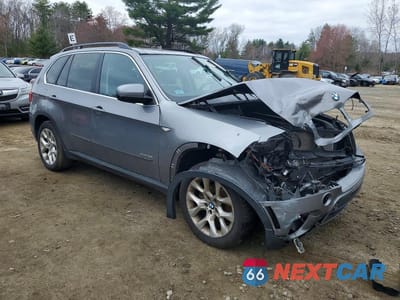 Czwarte zdjęcie samochodu z boku: 2013 BMW X5 XDRIVE35I VIN:5UXZV4C53D0B08983 - miniatura