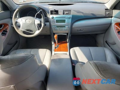 Zdjęcie 8 z 11 samochodu: 2011 TOYOTA CAMRY HYBRID BASE VIN:4T1BB3EK0BU135498 - miniatura