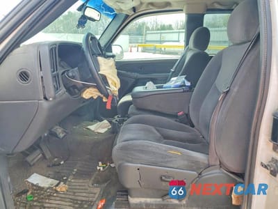 Zdjęcie 7 z 12 samochodu: 2003 GMC NEW SIERRA C1500 VIN:1GTEC19T13E332889 - miniatura