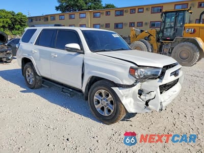 Czwarte zdjęcie samochodu z boku: 2021 TOYOTA 4RUNNER SR5 PREMIUM VIN:JTEFU5JR3M5251463 - miniatura