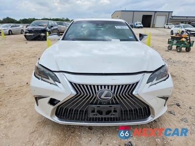 Piąte zdjęcie samochodu w środku: 2019 LEXUS ES 300H VIN:JTHB21B17K2004499 - miniatura
