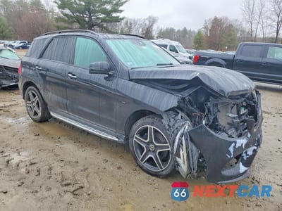 Czwarte zdjęcie samochodu z boku: 2018 MERCEDES-BENZ GLE 350 4MATIC VIN:4JGDA5HB9JB025286 - miniatura