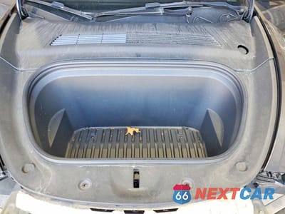 Zdjęcie 11 z 12 samochodu: 2021 TESLA MODEL Y VIN:5YJYGDEE2MF210102 - miniatura