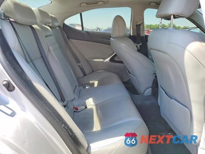 Zdjęcie 10 z 13 samochodu: 2007 LEXUS IS 350 VIN:JTHBE262375013240 - miniatura