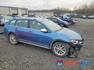 Czwarte zdjęcie samochodu z boku: 2017 VOLKSWAGEN GOLF ALLTRACK S VIN:3VWH17AU9HM516342 - miniatura