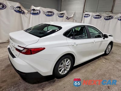 Trzecie zdjęcie samochodu z tyłu: 2026 TOYOTA CAMRY LE VIN:4T1DAACK8TU272970 - miniatura