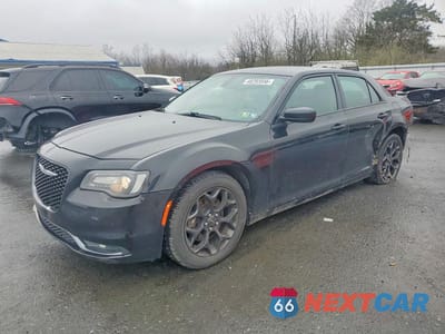 2019 CHRYSLER 300 S 2C3CCAGG7KH651495 - główne zdjęcie licytacji z USA - miniatura
