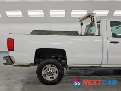 Zdjęcie 10 z 13 samochodu: 2015 CHEVROLET SILVERADO C2500 HEAVY DUTY VIN:1GB0CUEGXFZ140912 - miniatura