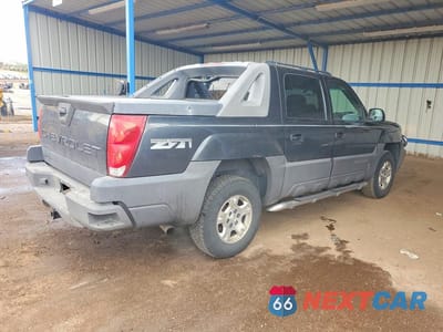 Trzecie zdjęcie samochodu z tyłu: 2004 CHEVROLET AVALANCHE K1500 VIN:3GNEK12T94G292527 - miniatura
