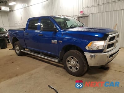 Czwarte zdjęcie samochodu z boku: 2015 RAM 2500 ST VIN:3C6UR5CJXFG628975 - miniatura