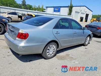 Trzecie zdjęcie samochodu z tyłu: 2005 TOYOTA CAMRY LE VIN:4T1BE30K35U587903 - miniatura
