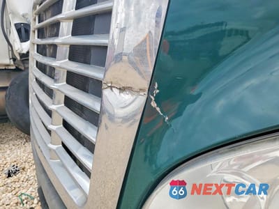 Zdjęcie 9 z 10 samochodu: 2018 FREIGHTLINER CASCADIA 1 - SEMI TRUCK VIN:3AKBGADV8JSJL4607 - miniatura