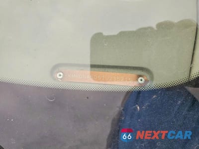 Zdjęcie 12 z 12 samochodu: 2001 HYUNDAI ELANTRA GLS VIN:KMHDN45D51U235215 - miniatura