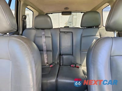 Zdjęcie 10 z 13 samochodu: 2001 HYUNDAI SANTA FE GL VIN:KM8SC83D61U021549 - miniatura